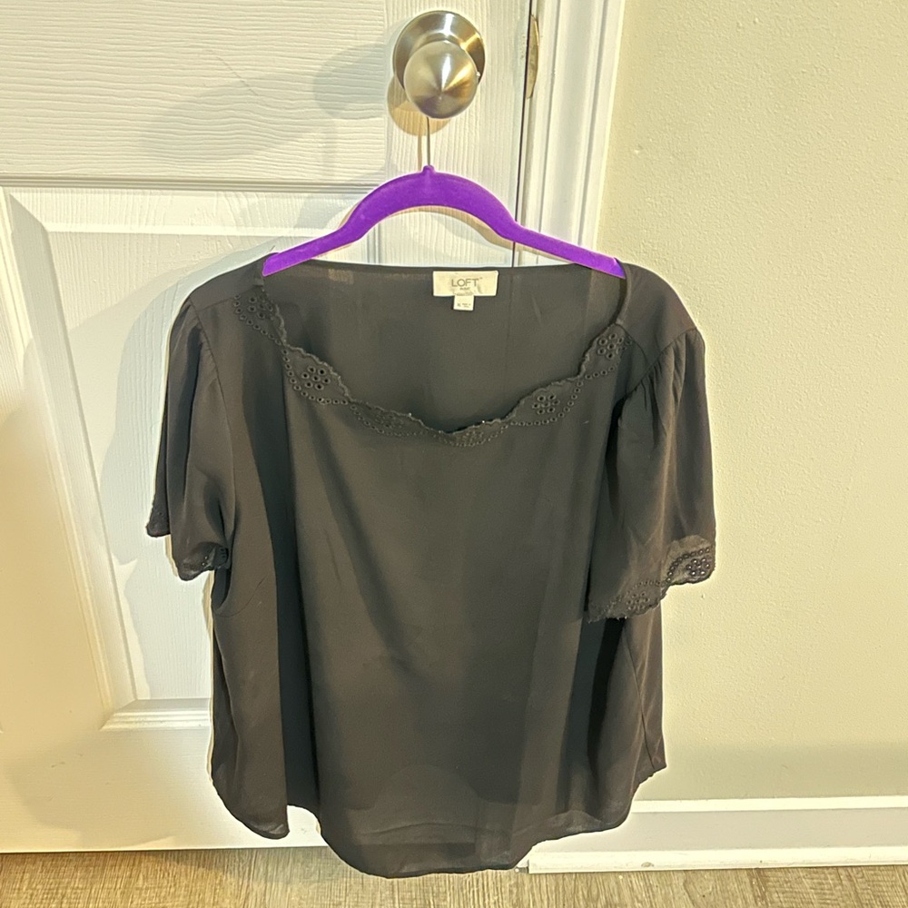 Loft Outlet XL Short Sleeved Black Women’s Blouse With Neck And Sleeve Cut-outs